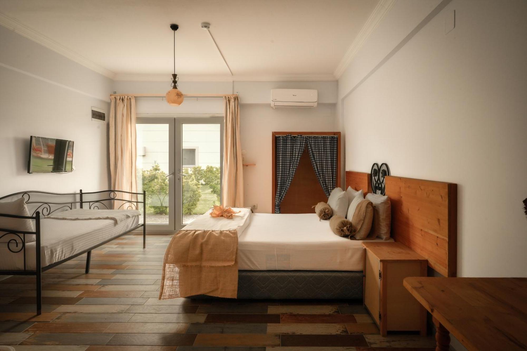 La Vida Otel Urla Exteriör bild