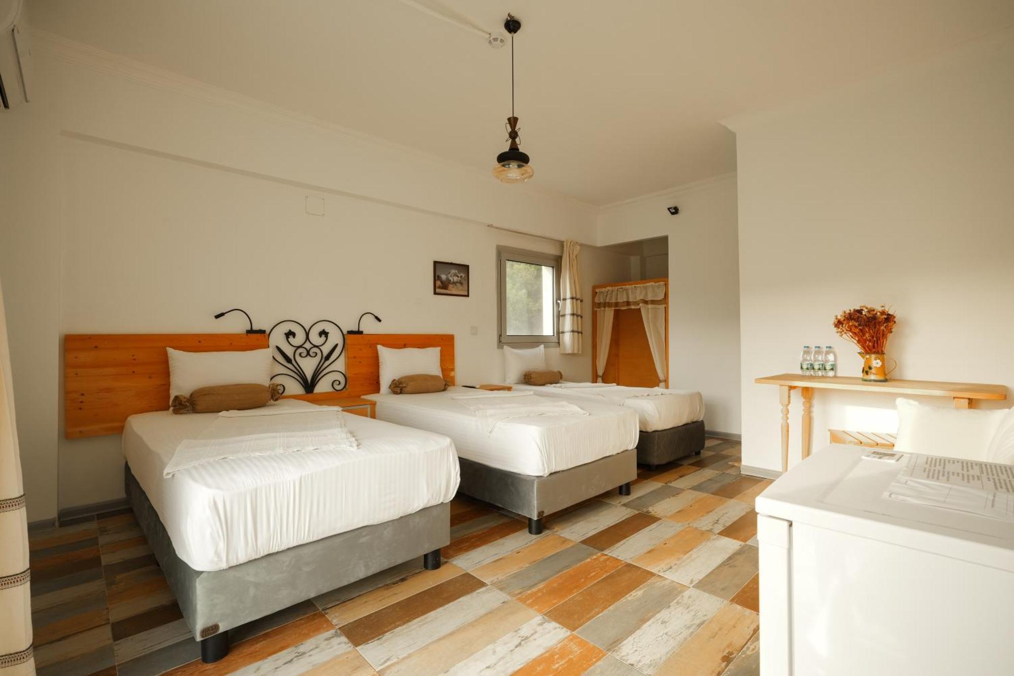 La Vida Otel Urla Exteriör bild