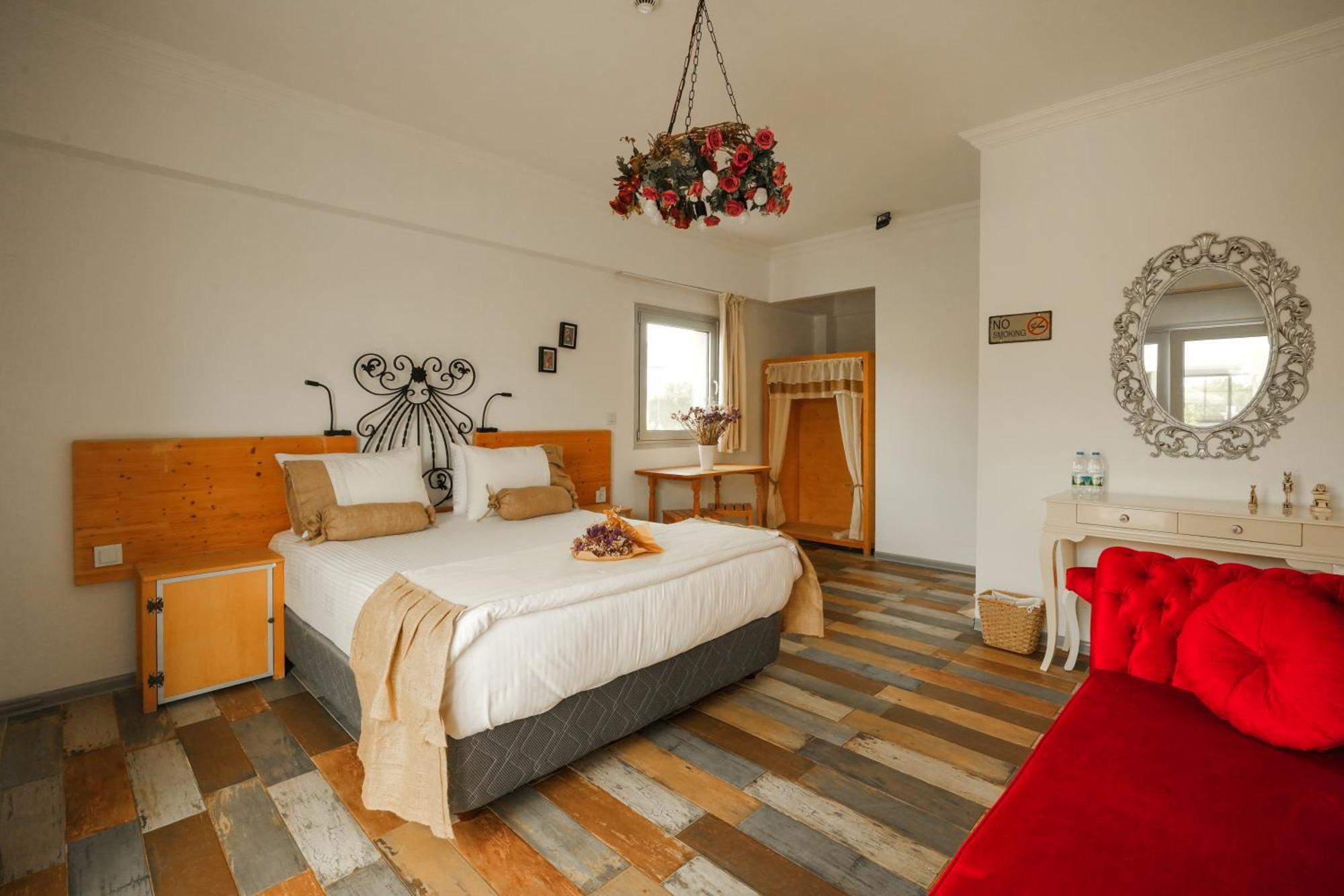La Vida Otel Urla Exteriör bild