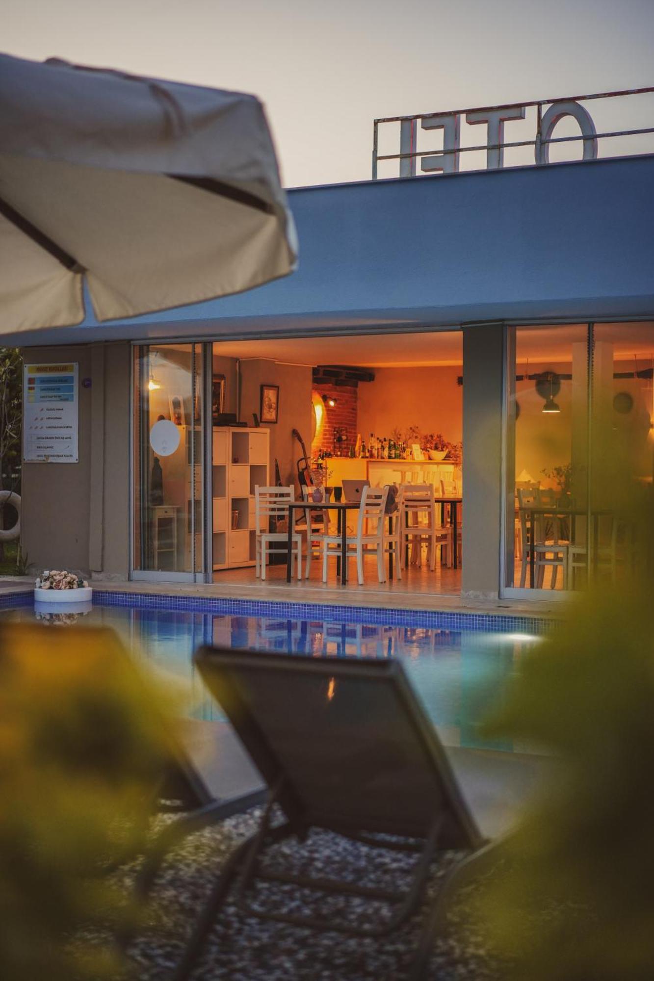 La Vida Otel Urla Exteriör bild