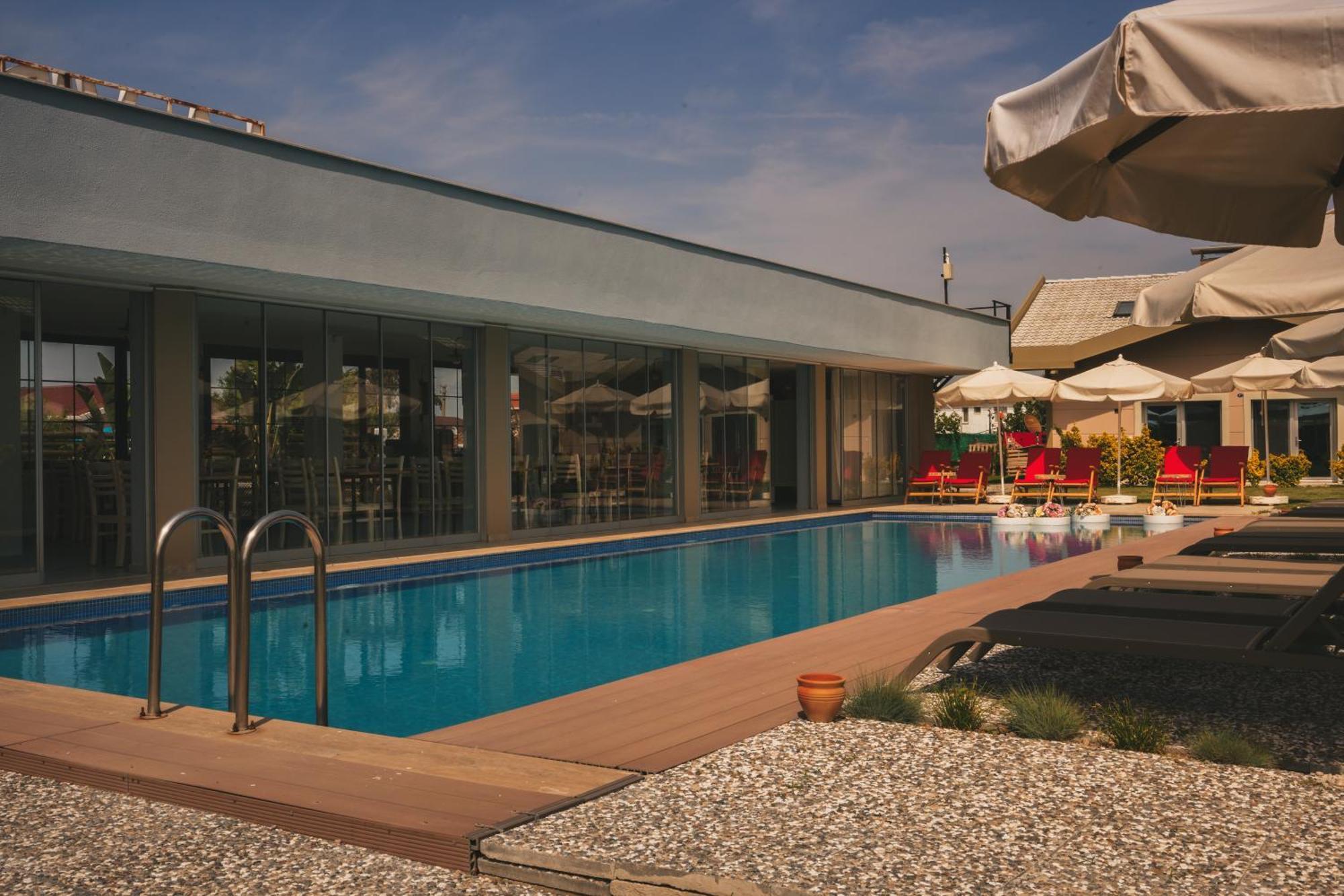 La Vida Otel Urla Exteriör bild